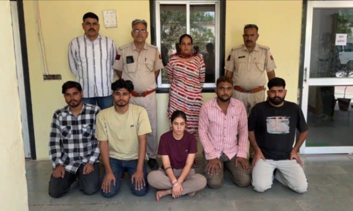 बीकानेर: टोल नाके पर 56 ग्राम एमडी के साथ एक युवती सहित पांच गिरफ्तार, जिला पुलिस की बड़ी कार्रवाई
