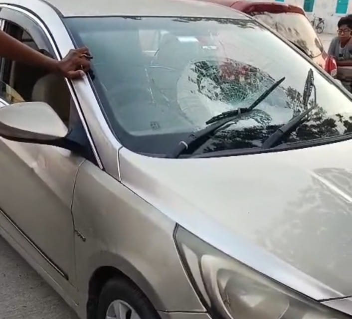 बीकानेर: नाबालिग चालक ने कार से मचाया कहर,बुजुर्ग समेत कई घायल, आरोपी को किया पुलिस के हवाले