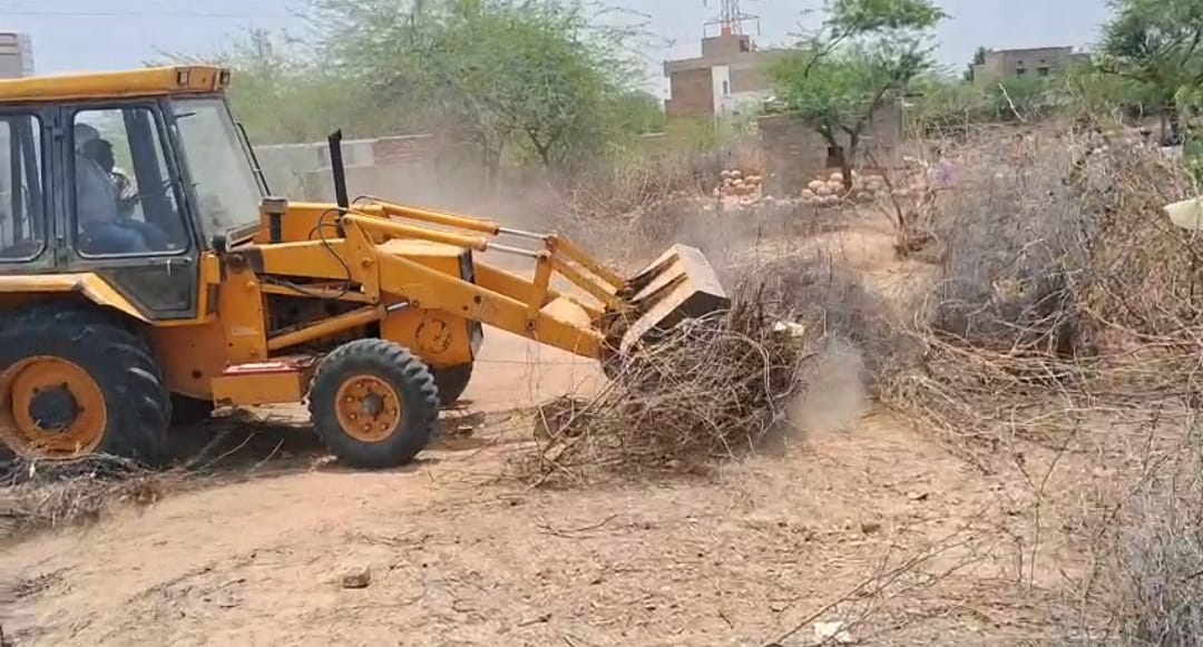 बीकानेर: खींवनगर में अतिक्रमण हटाने की अधूरी कार्रवाई, आम रास्ता अतिक्रमणमुक्त नहीं हो पाया, निवासियों में रोष