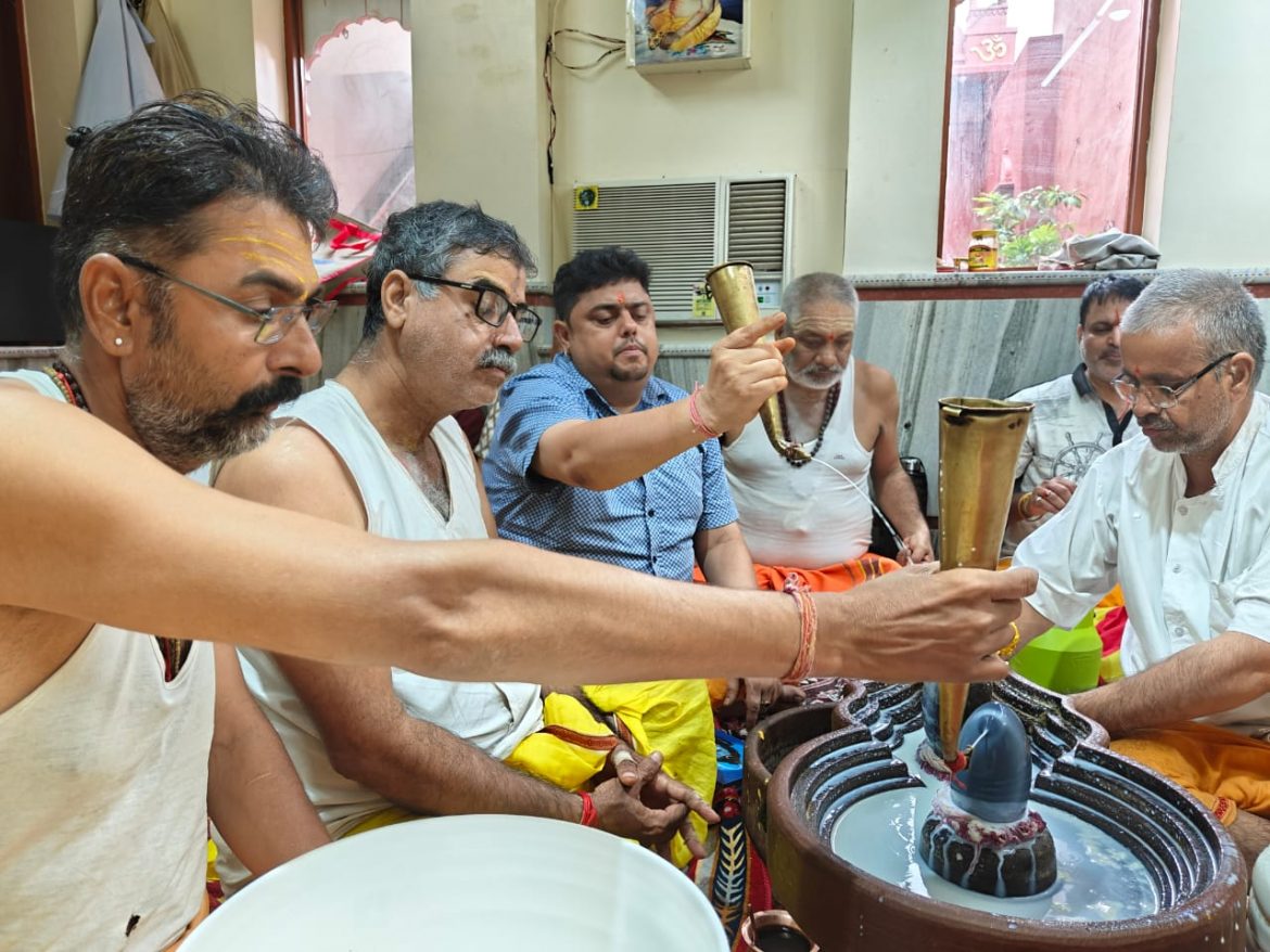 सावन के पहले सोमवार को शिवालयों में उमड़ा भक्तों का सैलाब, हर-हर महादेव के जयकारों से गूंजा बीकानेर