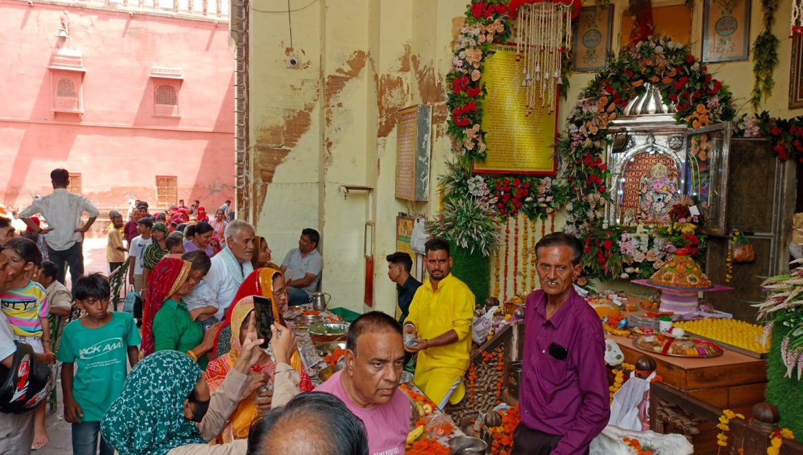 बीकानेर:  जूनागढ़ में गूँजी गणपति बप्पा की जयकार,गणेश मंदिरों में उमड़ा जनसैलाब