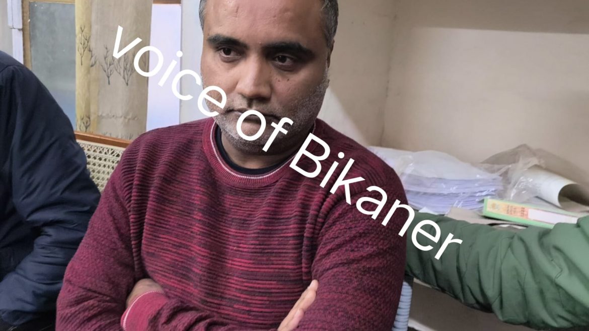 बीकानेर में एसीबी का बड़ा ट्रैप, स्टेट जीएसटी का  टेक्स असिस्टेंट 50 हजार की रिश्वत लेते हुए गिरफ्तार,ऑफिस में हड़कंप