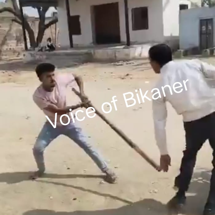 बीकानेर: जाति प्रमाण पत्र पर हस्ताक्षर नहीं करने पर भड़का छात्र प्राचार्य पर किया लाठियों से हमला,वीडियो वायरल