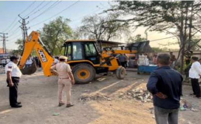 बीकानेर: भीमसेन सर्किल पर अतिक्रमण हटाकर यातायात कराया सुचारू