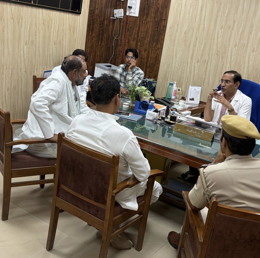 बीकानेर:पीबीएम में मरीजों के परिजनों के प्रतीक्षा हाल पर टकराव, विरोध के बाद अस्पताल प्रशासन ने बदला रुख