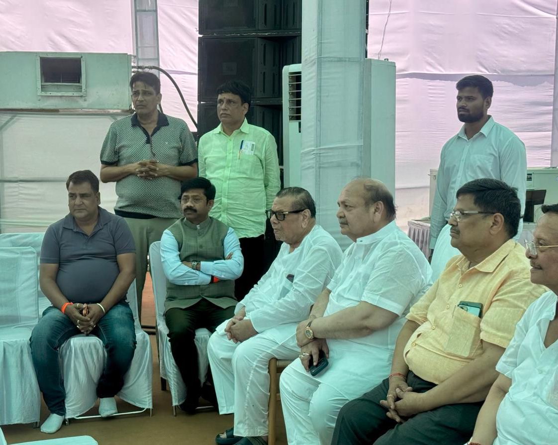 बीकानेर: मंत्री नन्दी ने बीकाजी के संस्थापक फन्ना बाबू के निधन पर अर्पित की श्रद्धांजलि